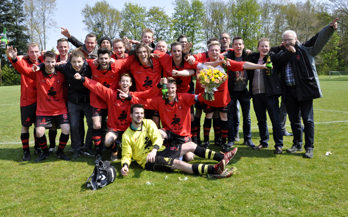 20160501 Baarlo5 Kampioen 02